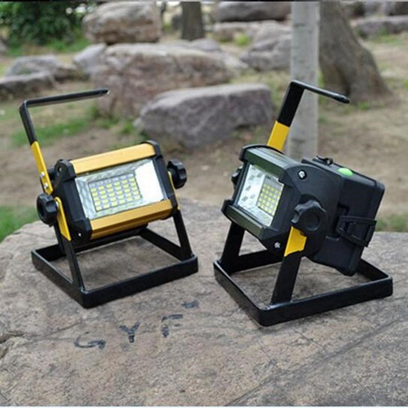 Đèn led siêu sáng sạc điện  ngoài trời 50W W807