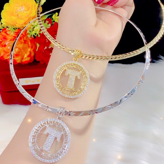 Kiềng cổ chạm mặt chữ T màu bạch kim màu vàng 18 cao cấp
