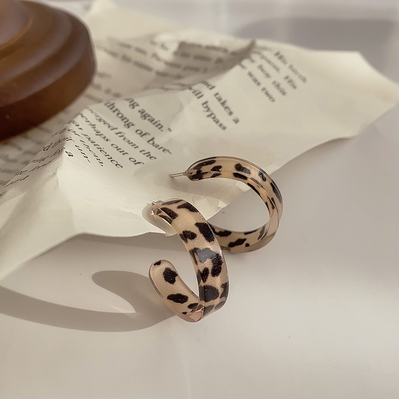 Khuyên Tai Họa Tiết Da Báo Phong Cách Hàn Quốc C97