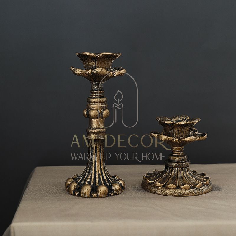 Đế giữ nến, chân nến màu vàng đồng giả cổ decor trang trí phòng khách, phòng ngủ sang trọng - AM Decor
