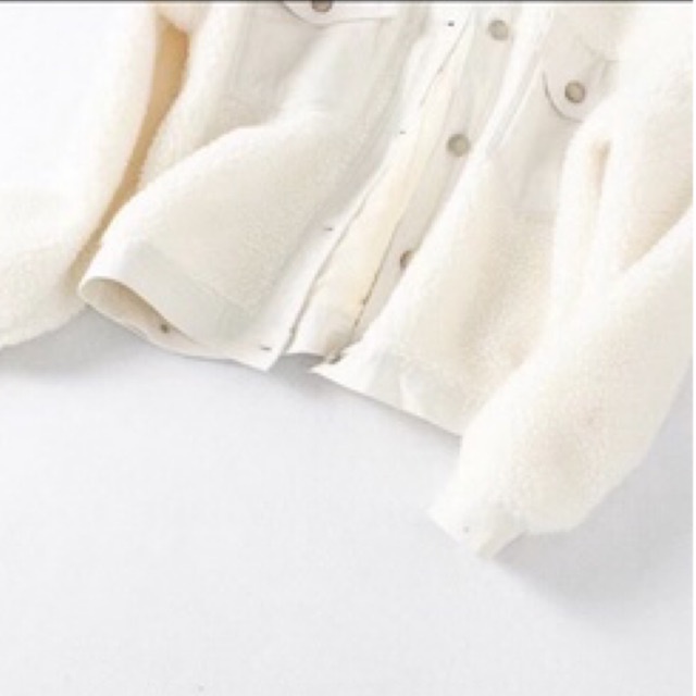 Áo khoác ᴏsᴛɪɴ sᴛᴜᴅɪᴏ