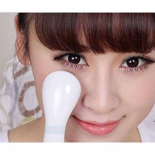 📍📍📍tặng quà+ giảm shock: máy matxa ion nâng cơ mặt và làm sạch lỗ chân lông
