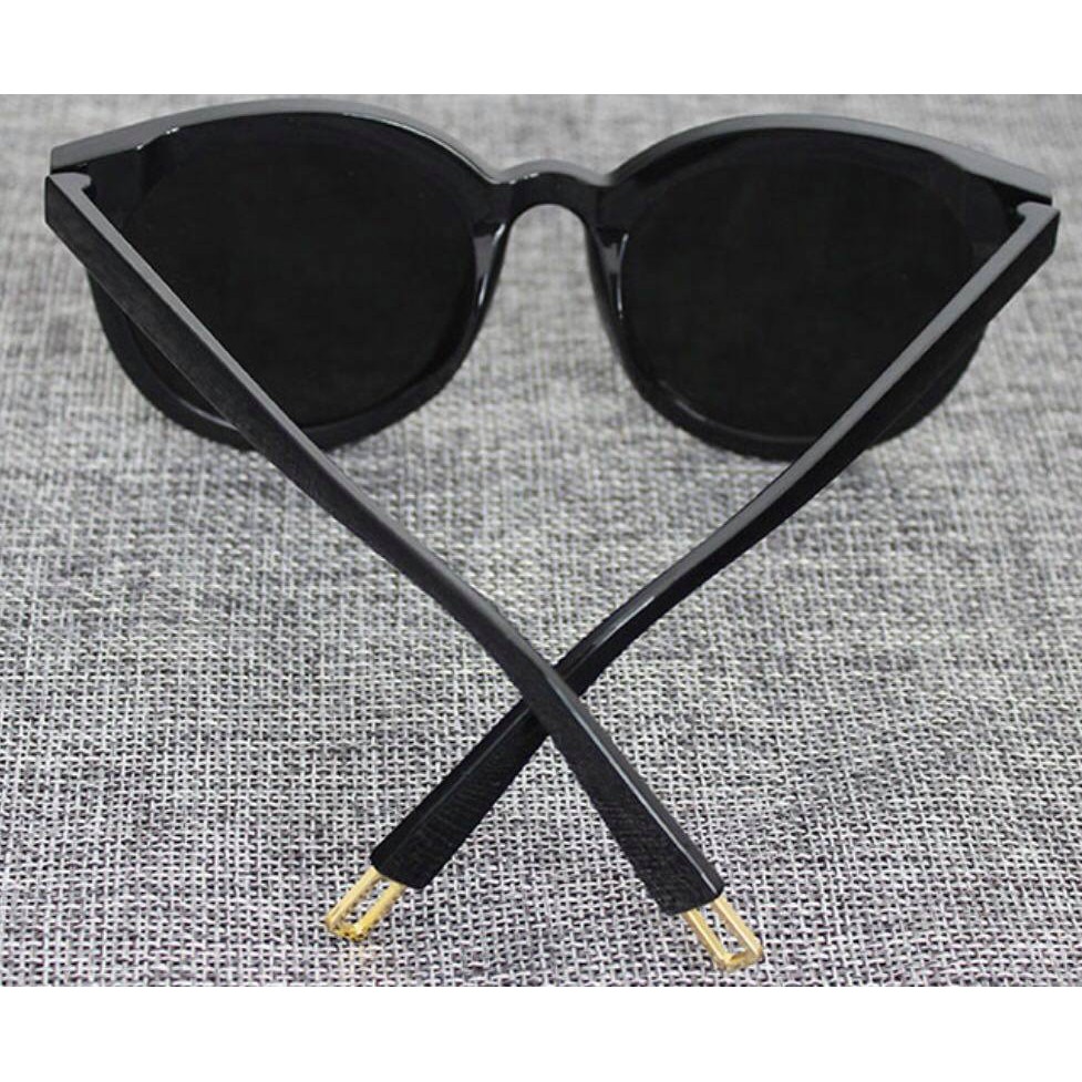 [Mã FARSSTGRE giảm 5K đơn bất kỳ] Kính thời trang chữ V gọng nhỏ - Kính Thời Trang Unisex hiện đại | BigBuy360 - bigbuy360.vn