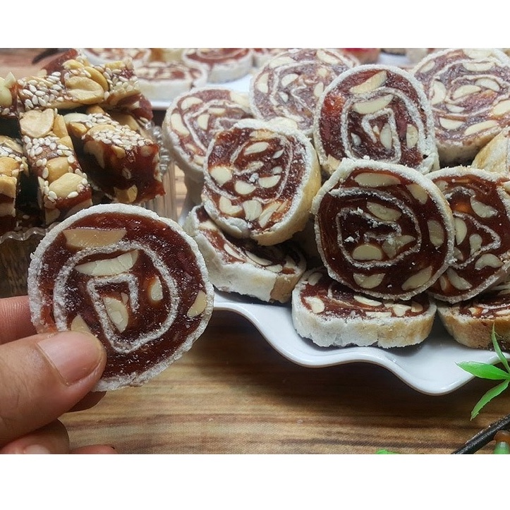 Kẹo dừa cuộn 6 vị, mứt mãng cầu 7 vị 500g nhà làm - Quà lễ,Tết chất lượng cao Memories - Đặc sản Bến Tre, chất lượng cao