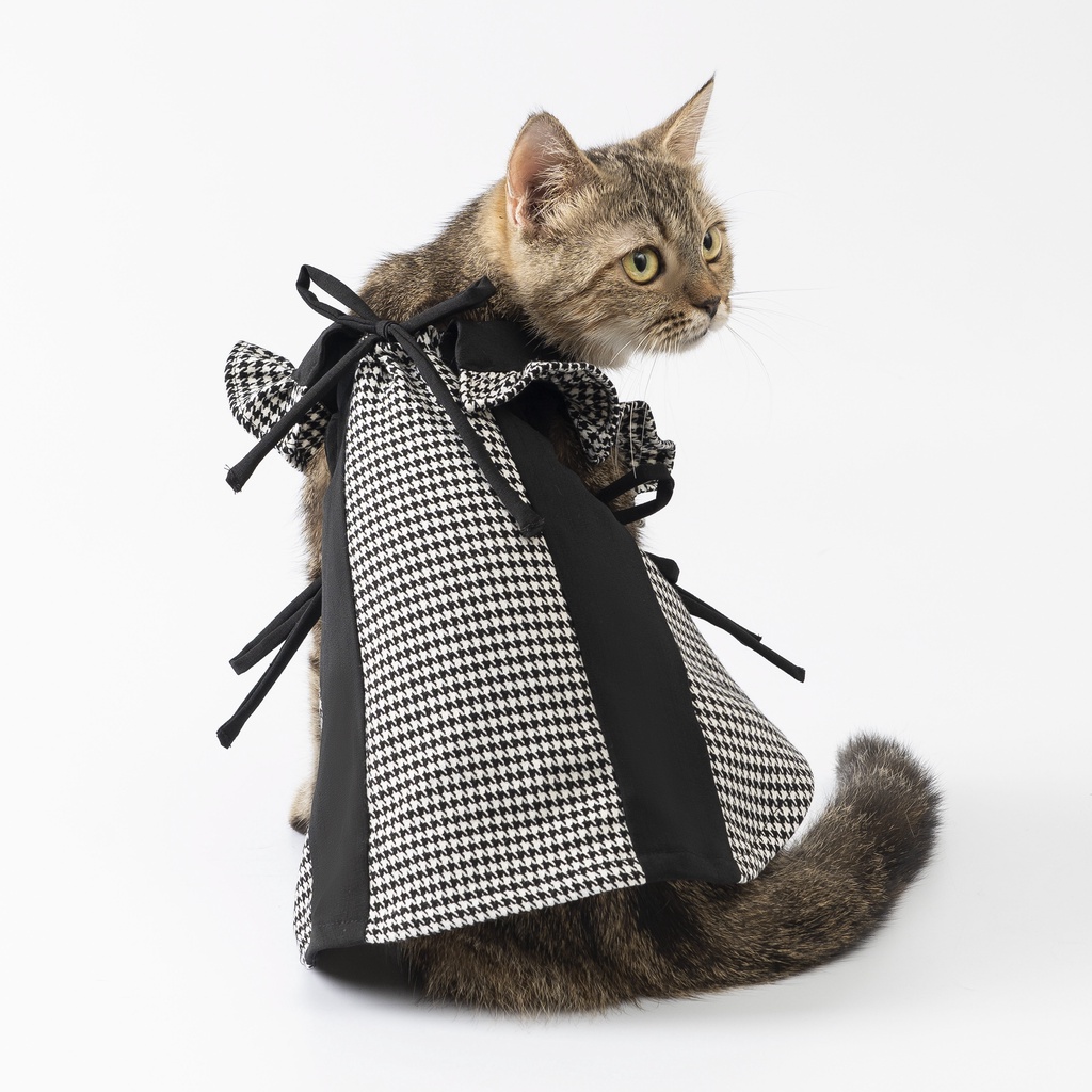 Váy kẻ caro hàng hiệu cho thú cưng - SaboCoco - B&W3
