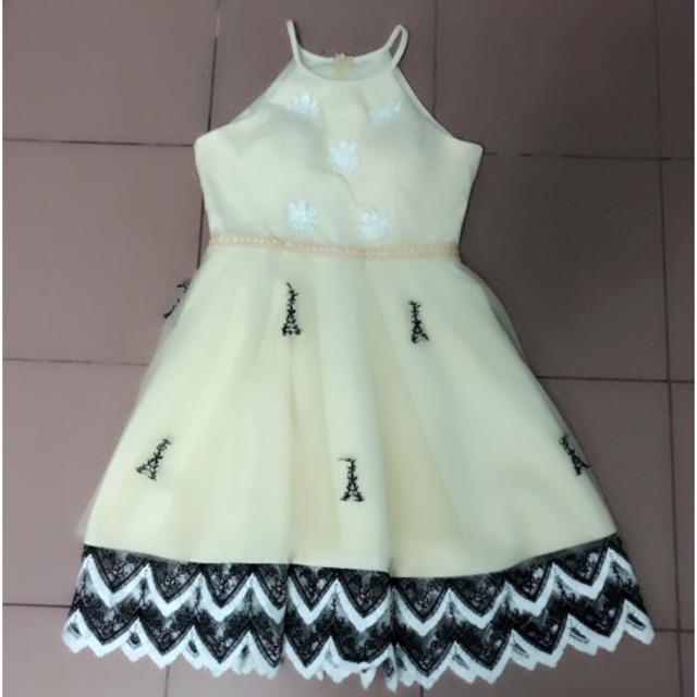 Đầm Công Chúa Cổ Yếm