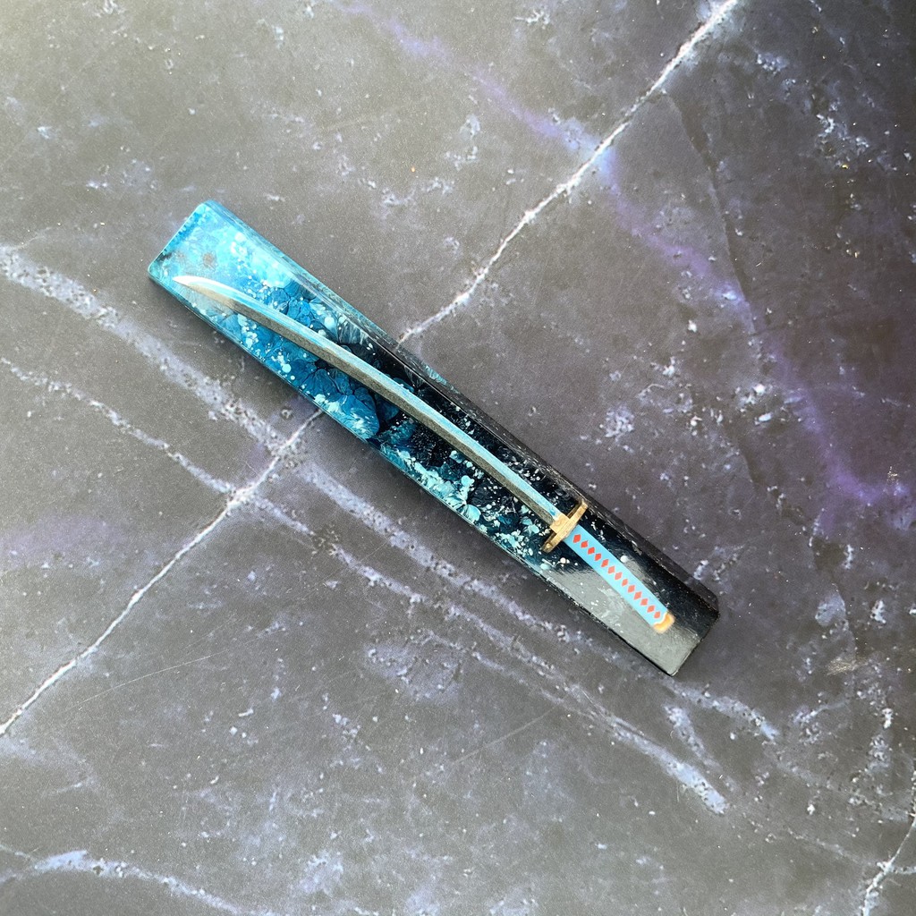 Nút bàn phím spacebar mô hình katana