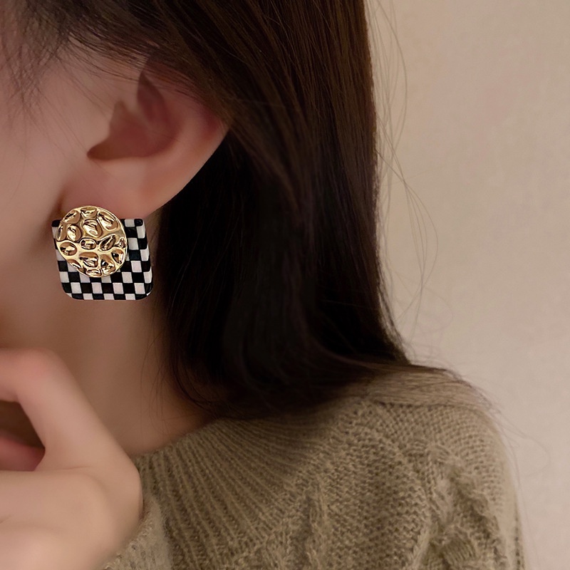 Khuyên Tai Nữ Novset / Bông tai Nữ Kiểu dáng KẺ ĐEN TRẮNG Sang Trọng