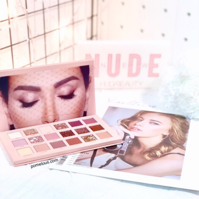 Bảng phấn mắt Huda New Nude