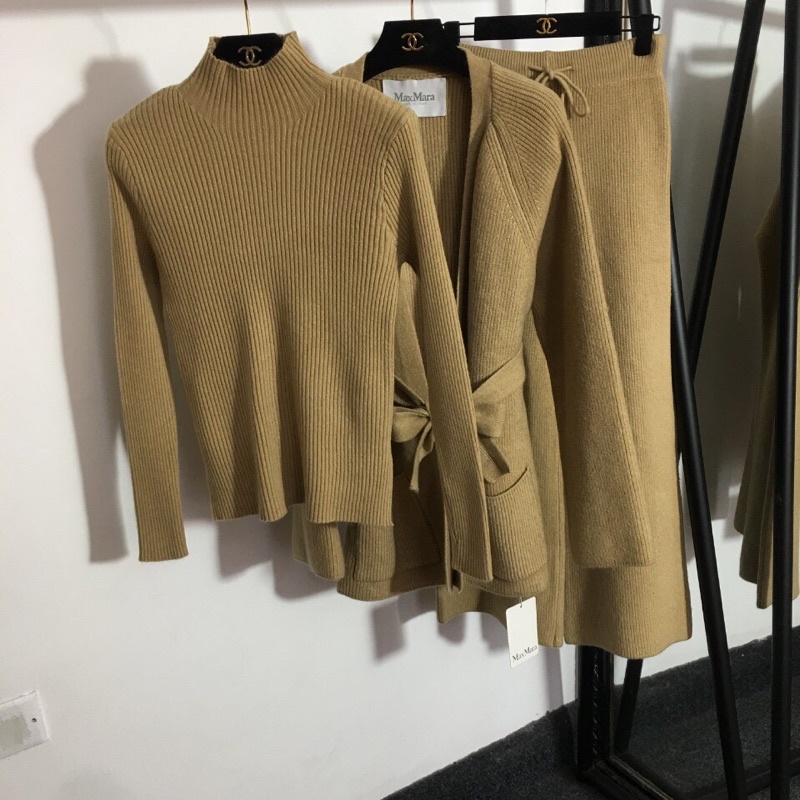 Set trang phục mùa đông, áo choàng Maxmar kiểu dáng vintage cao cấp | BigBuy360 - bigbuy360.vn