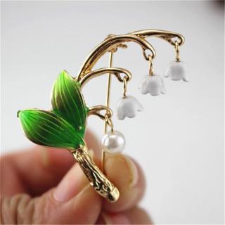 Ghim cài áo hình hoa lily xinh xắn cho nữ