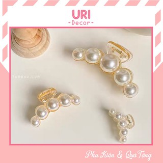 Kẹp tóc càng cua hot trend 2021, phụ kiện tóc hạt tròn trắng búi tóc sang chảnh URI DECOR