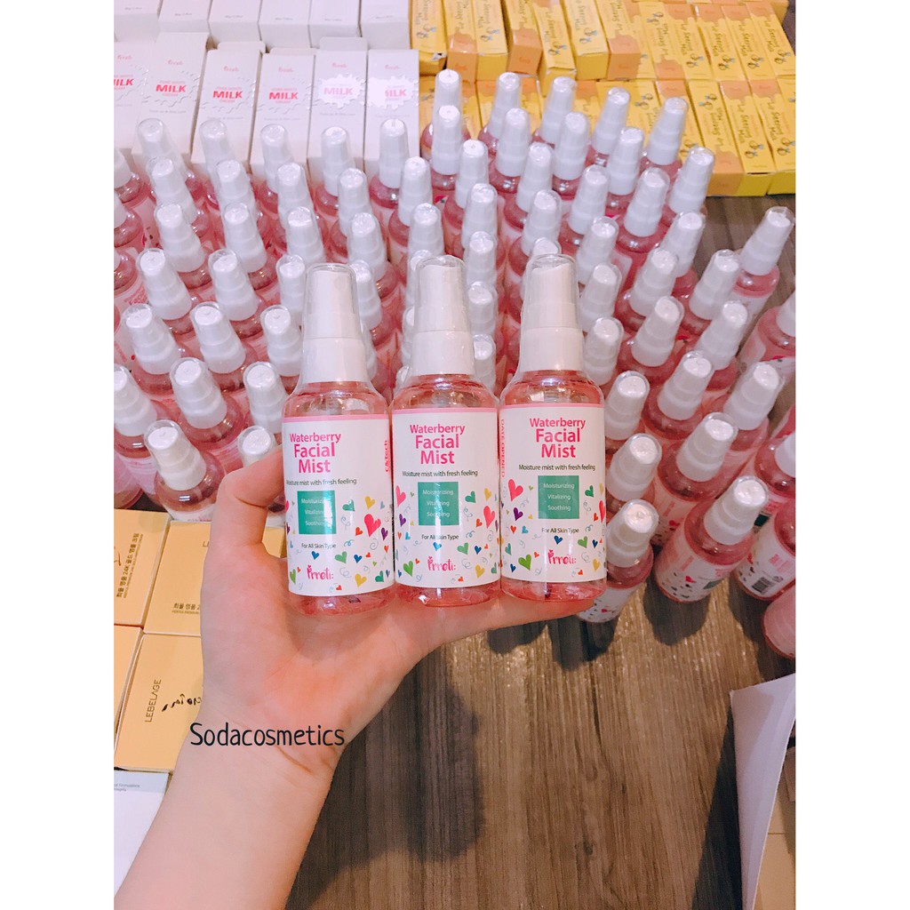 Xịt Khoáng Water Berry Facial Mist của Prreti 80ml