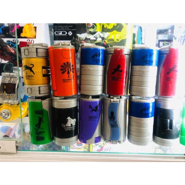 Đồ chơi Lon robo biến hình của siêu nhân ooo