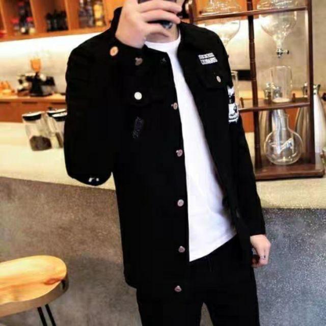 Áo khoác jean nam form rộng màu đen thêu huy hiệu size M-L-XL hàng VIP