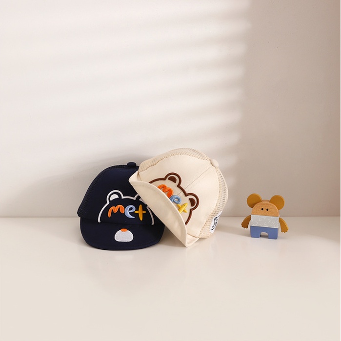 Mũ Lưỡi Trai Vành Mềm Phối Lưới Thoáng Khí Thêu Chữ Và Gấu 3D Dễ Thương Cho Bé