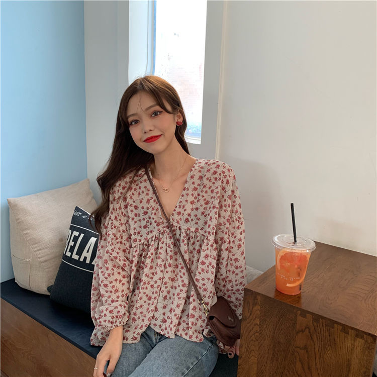 Áo voan tay phồng cổ chữ V in hoa nữ tính