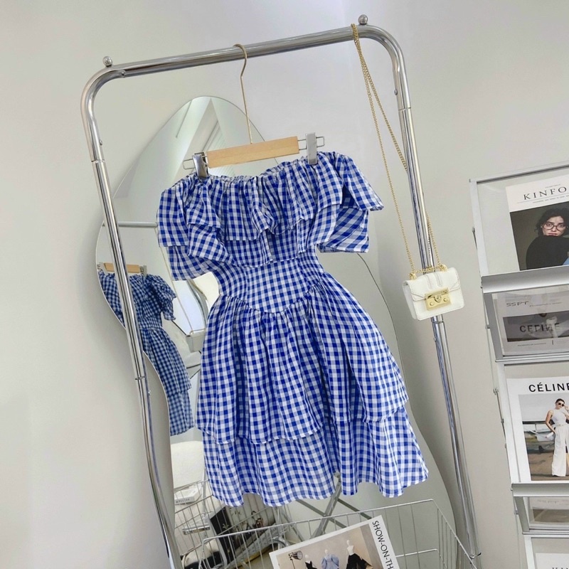 Jumpsuit caro xanh trễ vai xếp tầng , váy bẹt vai kẻ ô bèo tầng có lót quần