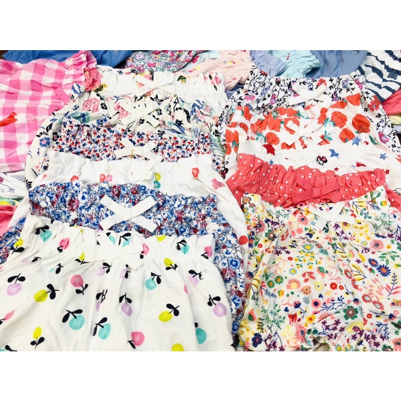 Quần đùi bí Baby Gap bé gái xuất dư