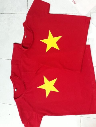 (Giao hỏa tốc hcm) Áo cờ đỏ sao vàng cho bé và lớn đủ size .