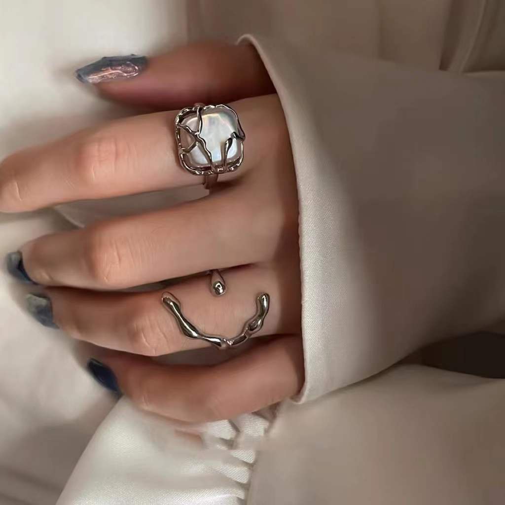 ✨✨Nhẫn Thời Trang Phong Cách retro Cá Tính Cho Nữ