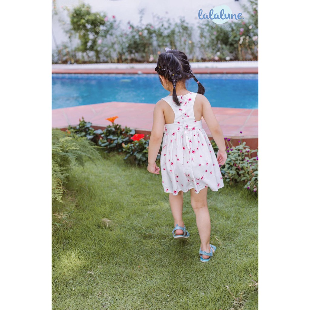 Đầm cotton trắng hoa đỏ rosie lalalune cho bé 2-7 tuổi