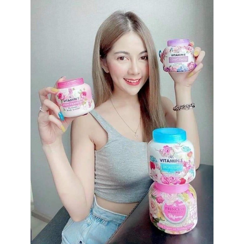 Kem dưỡng body hương nước hoa Vitamin E Thái Lan giao ngẫu nhiên]