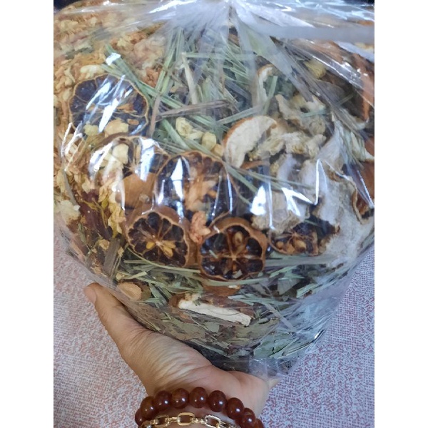 Sỉ 1KG LÁ XÔNG NGƯỜI, NGÂM CHÂN GIỮ ẤM, GIẢI CẢM...