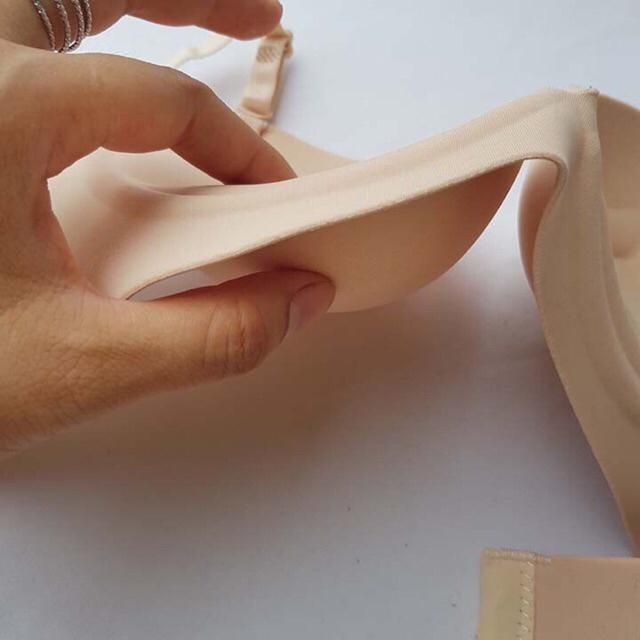 Áo lót đúc bàn tay không gọng A01