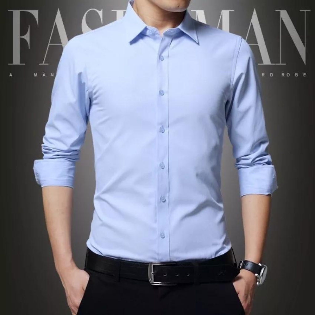 Áo sơ mi nam dài tay trơn công sở màu xanh nhạt, chất vải mềm mịn, form dáng chuẩn mẫu mới hot trend 2022