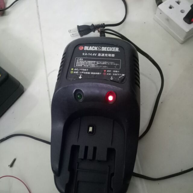 Sạc Black & Decker 9.6 - 14.4v