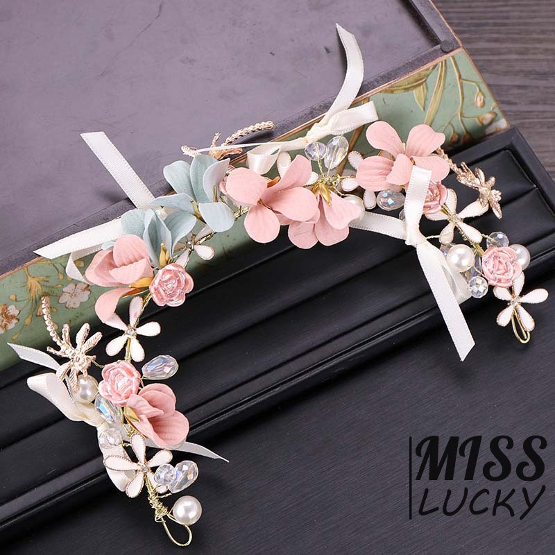 Vương miện đính đá xinh xắn dành cho cô dâu