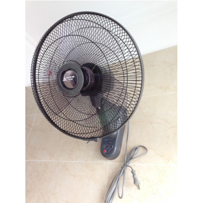 Quạt treo tường điều khiển từ xa TICO TDK400