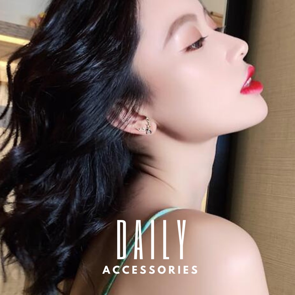 Khuyên tai - Bông tai - Hoa tai bạc 925 Hàn Quốc đính đá hình hươu Daily Accessories