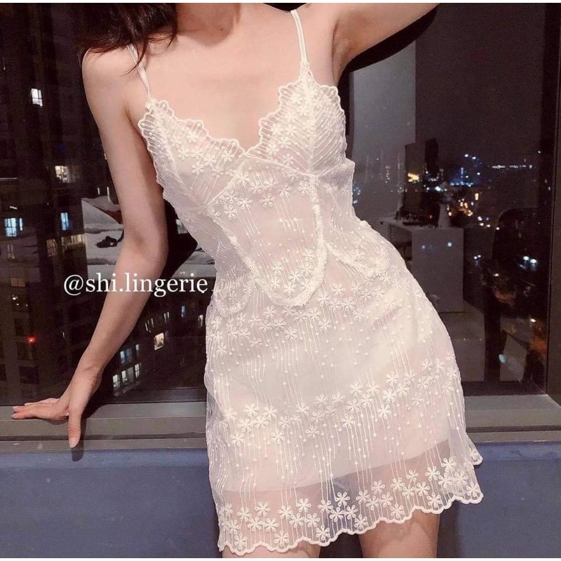 Váy ngủ hai dây kèm chip chất ren thêu cao cấp ( mẫu mới full size) | BigBuy360 - bigbuy360.vn