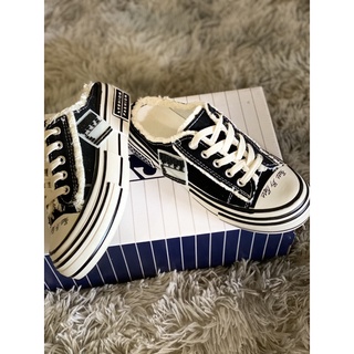 Sục xVessel sneaker rách