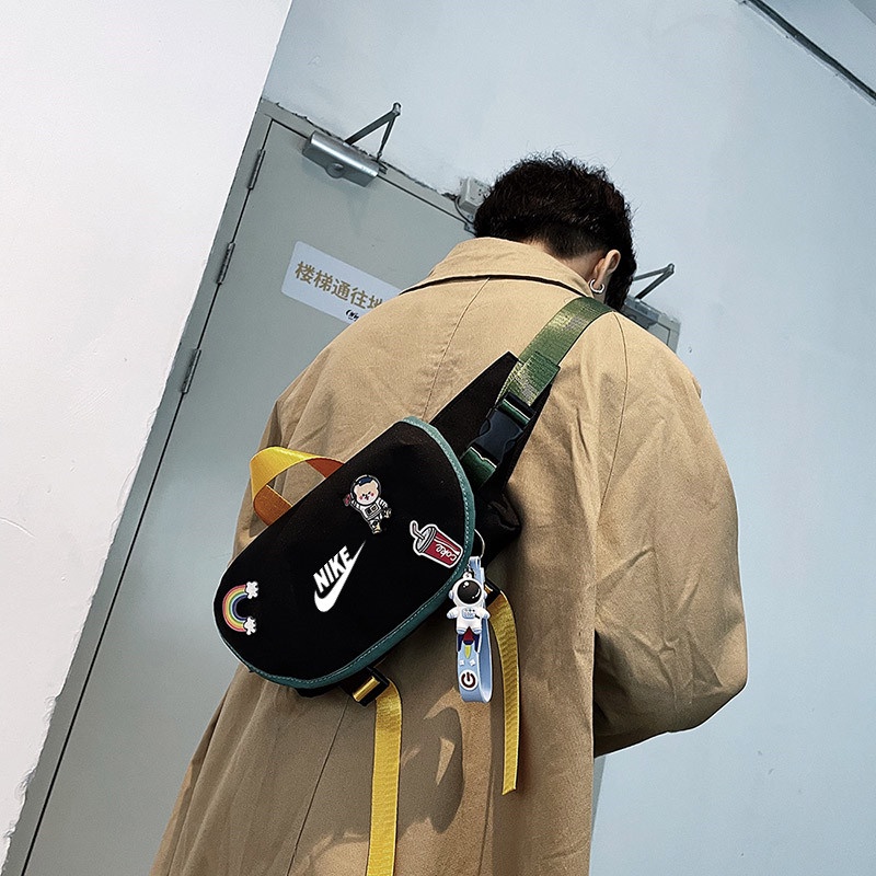 Túi đeo chéo thể thao Nike CL28819 thời trang cao cấp