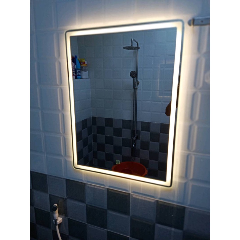 Gương led nhà tắm hình chữ nhật treo tường tính năng cảm ứng 3 màu cách viền kích thước 40x60cm BTIÊU CHUẨN Mirrortoctoc