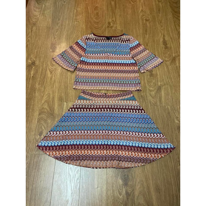 Bộ áo và chân váy topshop size M