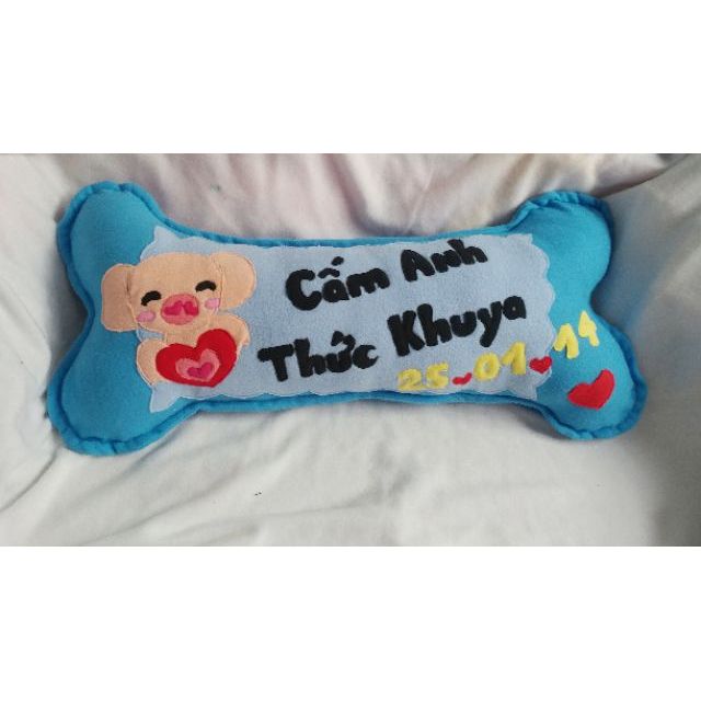 Gối ôm handmade heo con ôm tim