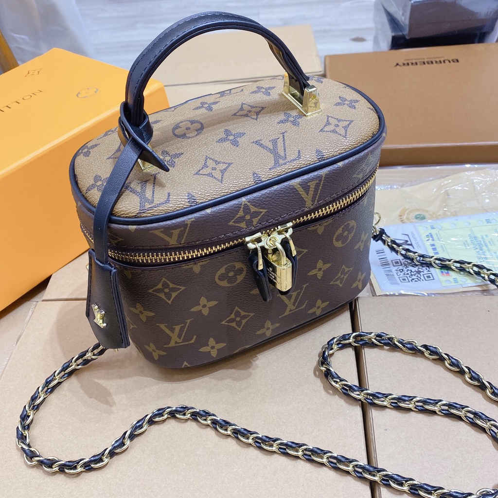 Túi Cặp Lồng Eo Vi Size 18 Bản Vip 2 Box Chất Da Mềm Đựng Vừa Điện Thoại Tặng Kèm khăn Lụa Hàng Full bocx