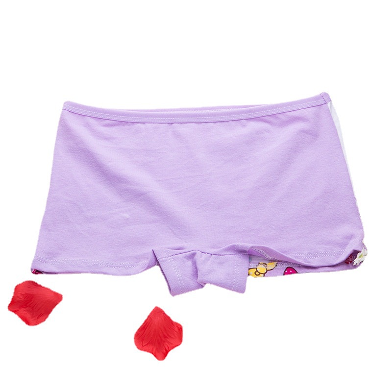 Set 4 quần lót đùi bé gái Hello Kitty Chất cotton mềm mịn size từ 10-28kg