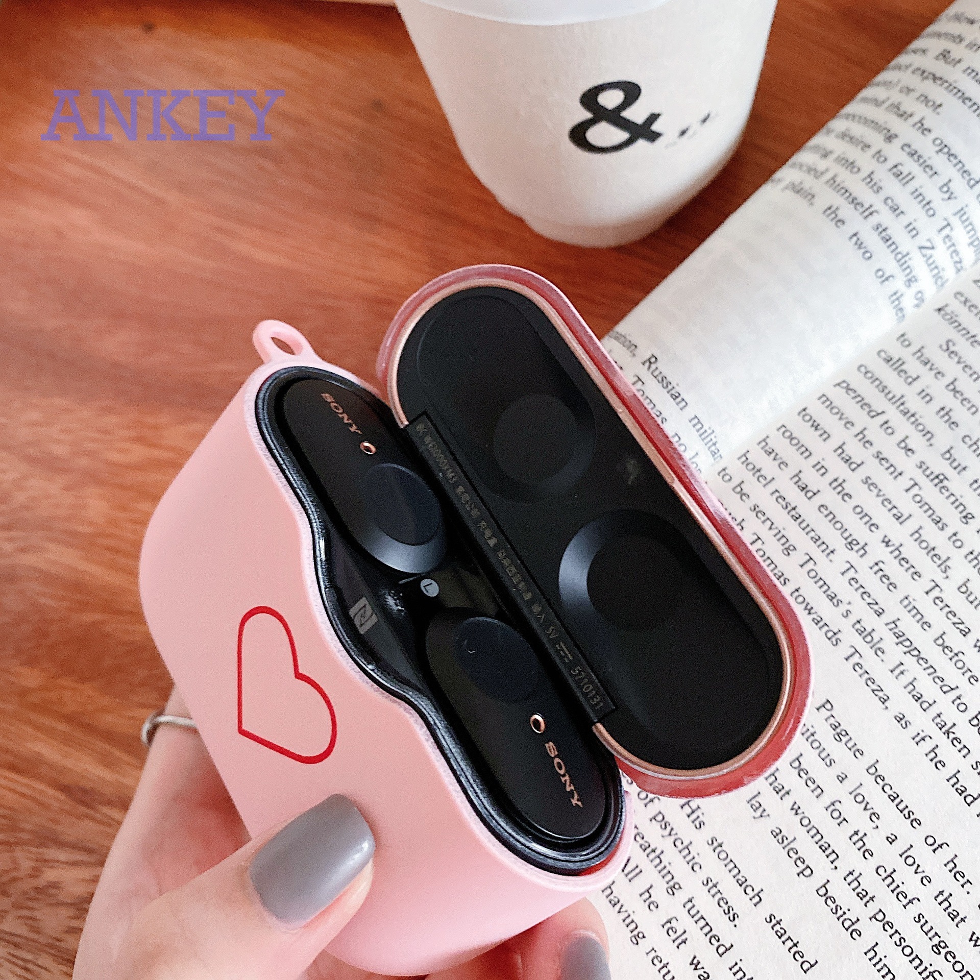 Sony WF-1000XM3 WF-SP800N Case Heart Lovely Plastic Cover for Wireless Bluetooth Earphone Shockproof PC Hard Case Headphone Box