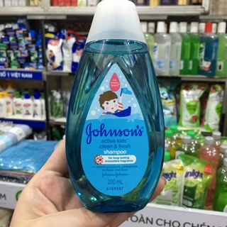 Dầu gội cho bé trai Johnson's baby Active Fresh 200ml.
