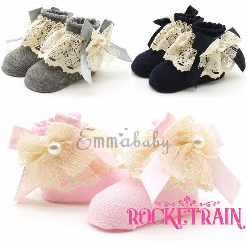 Đôi vớ cotton cổ viền ren cho bé gái mới tập đi