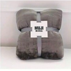 Chăn tuyết MUJI mẫu mới 2020