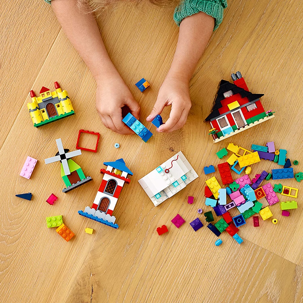Đồ chơi Lego LEGO Classic Bricks and Houses 11008 Kids’ Building Toy Starter Set with Fun Builds (Sáng Tạo Nhà Cửa)