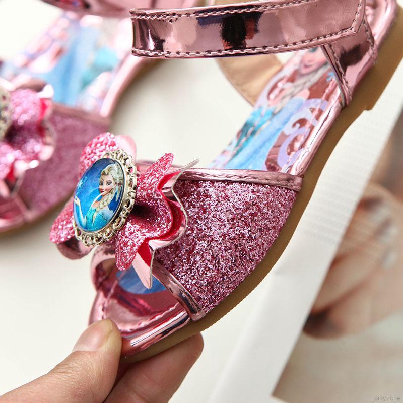 Giày Sandal Đế Mềm Chống Trượt In Hoạt Hình Dễ Thương Cho Bé Gái