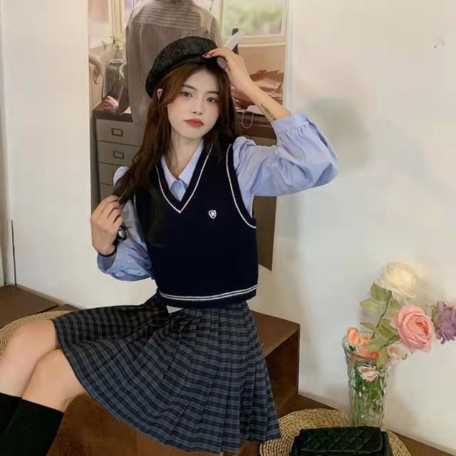 Áo dệt kim sát nách cổ chữ V phong cách retro thời trang cho nữ | BigBuy360 - bigbuy360.vn