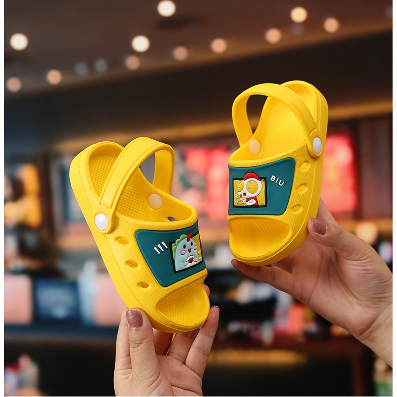Sandal cho bé dép cho bé  siêu nhẹ, chống trơn trượt cho bé tập đi